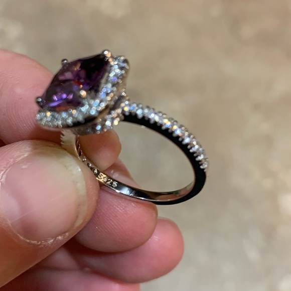 BRAND NEW WHITE SAPPHIRE AND PURPLE AMETHYST STERLING SILVER SIZE 8 RING - Picture 6 of 6
